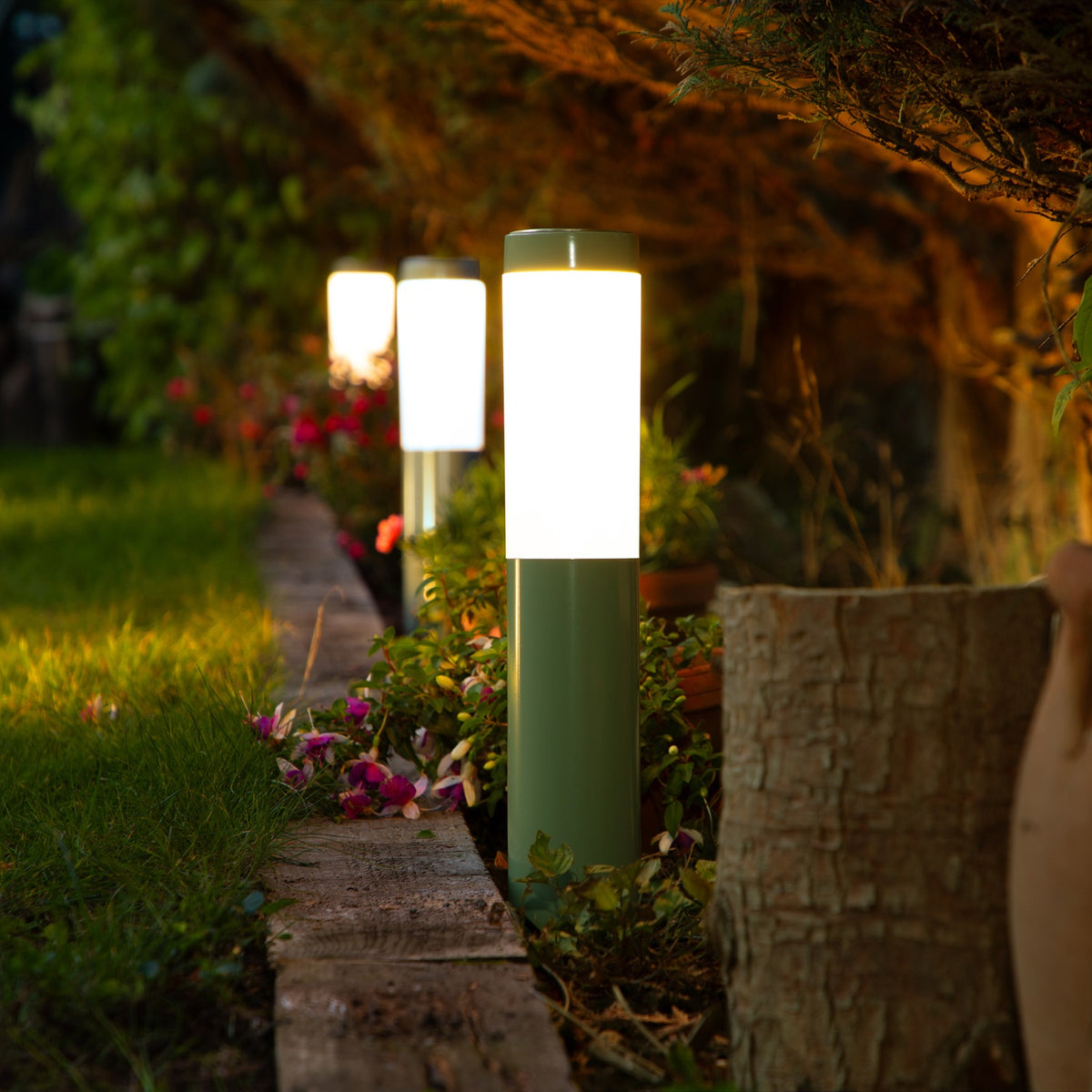 NOMA Sage Heron Connectable Garden Border Stake Green Starter Set of 3