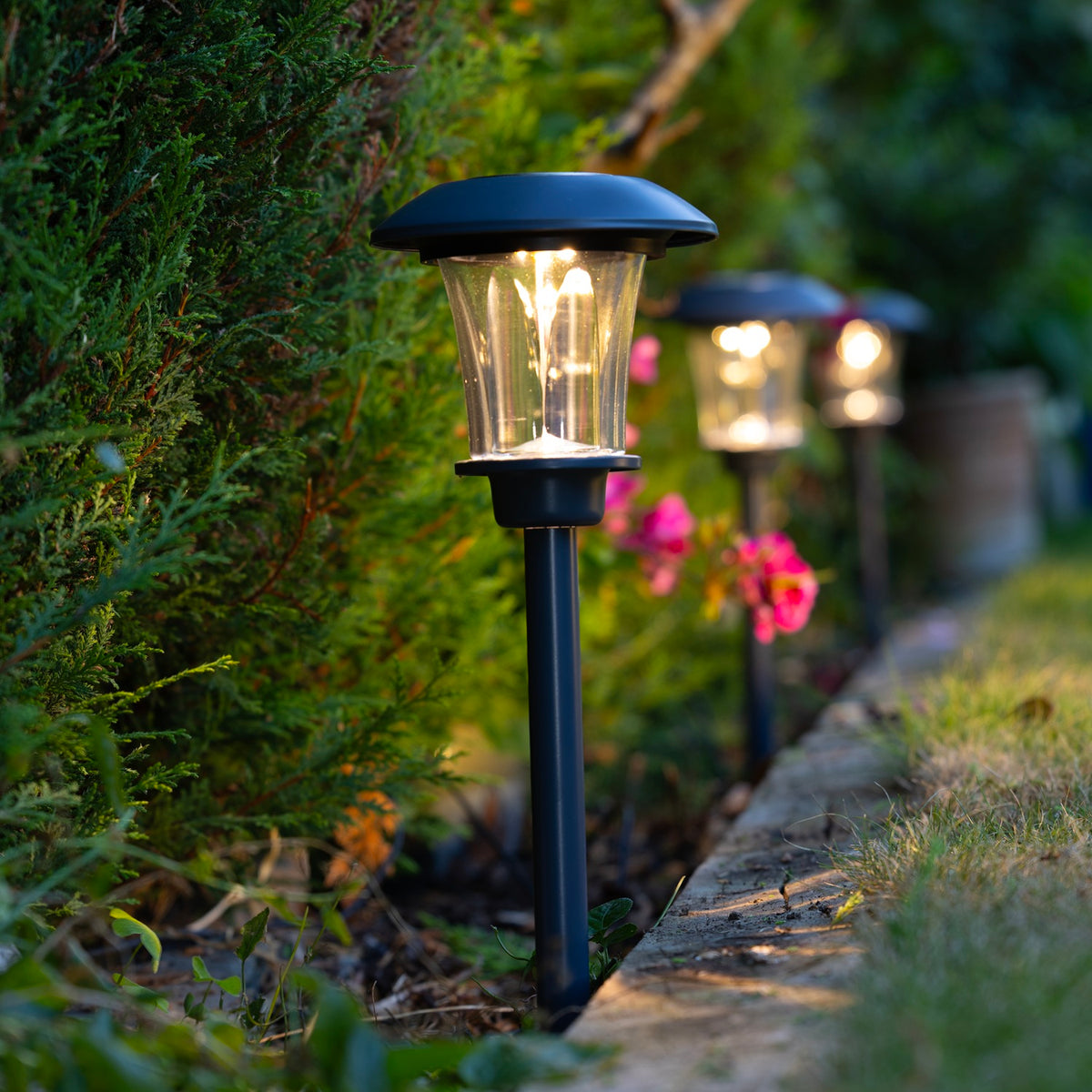 NOMA Slate Tawny Connectable Garden Border Stake Light Grey Starter Set of 3