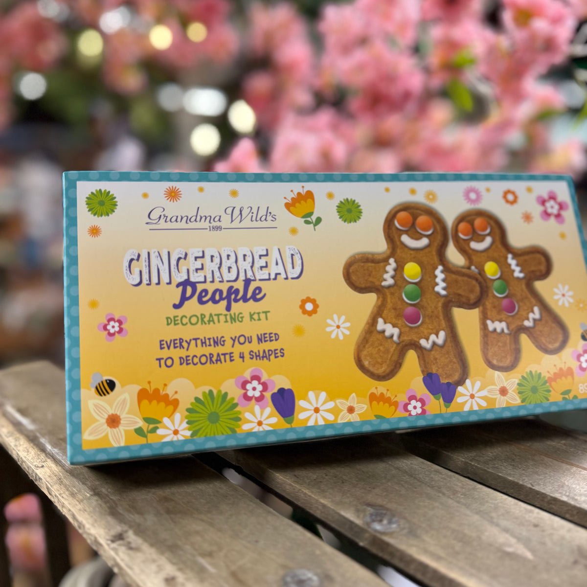 Grandma Wilds - Gingerbread People Decorating Kit - 89g