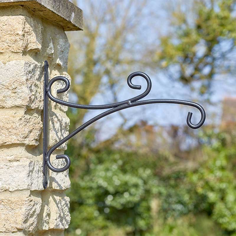 Smart Garden - 16/18in Forth Wall Hanging Basket Wall Bracket
