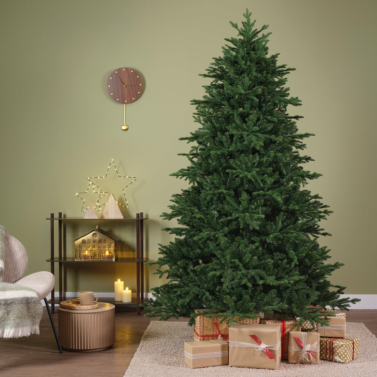 Everlands 210cm 7ft Andalo Fir Artificial Christmas Tree