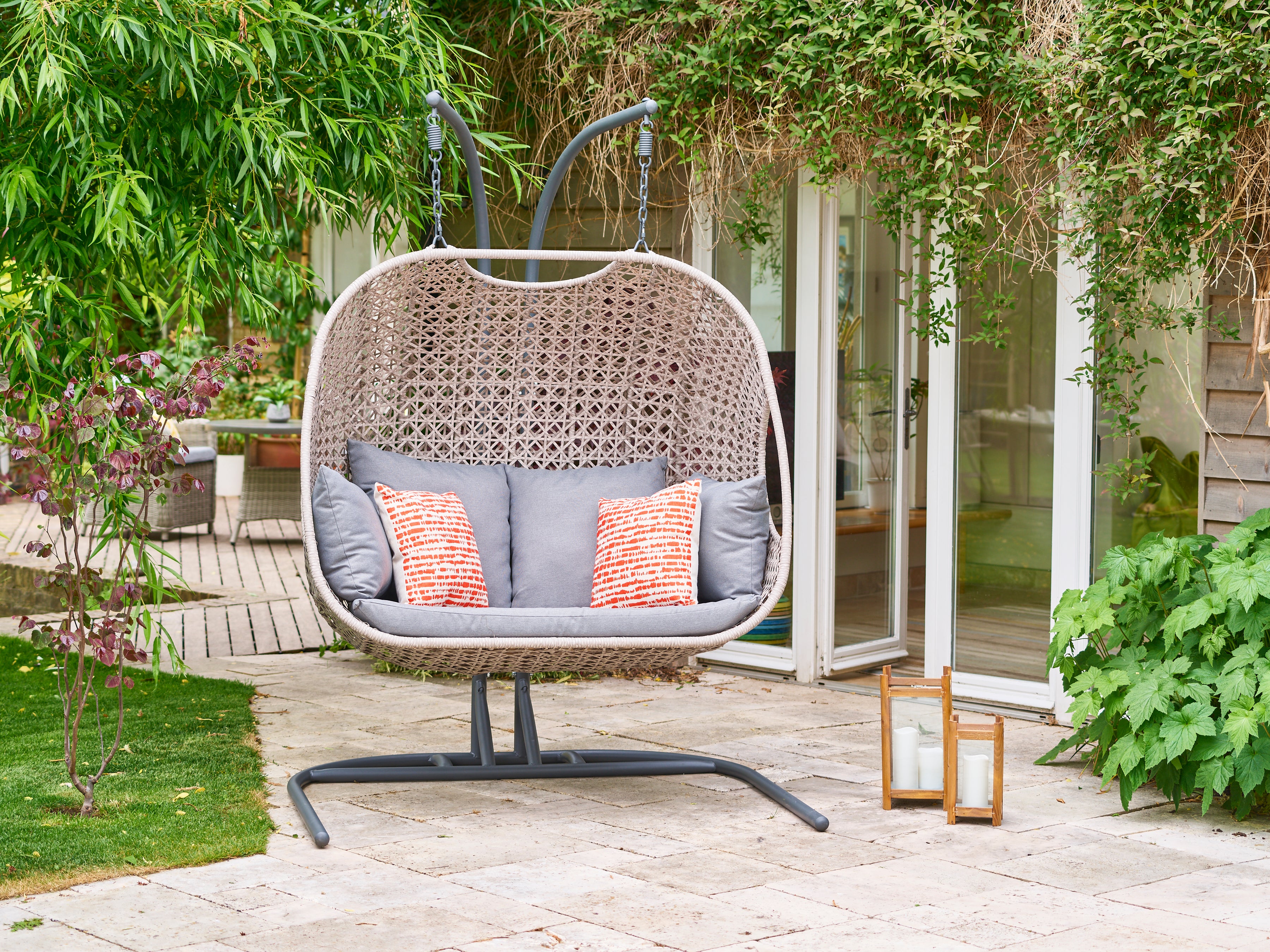 Chedworth Double Cocoon Garden Chair Bramblecrest Langdale
