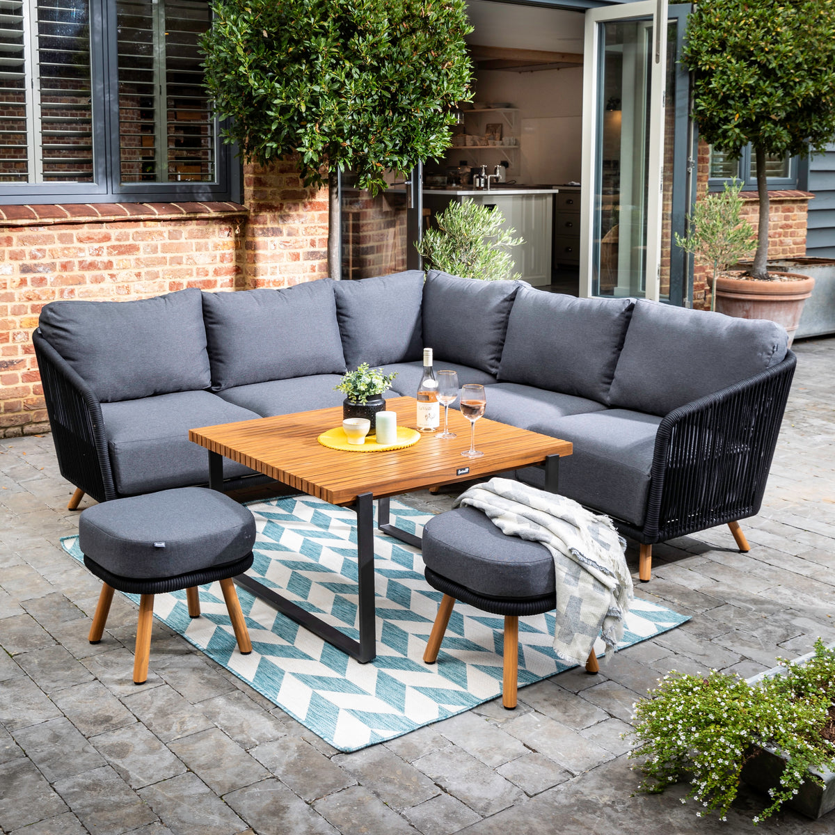 Hartman Eden Square Casual Corner Dining Set – Carbon & Raven Rope