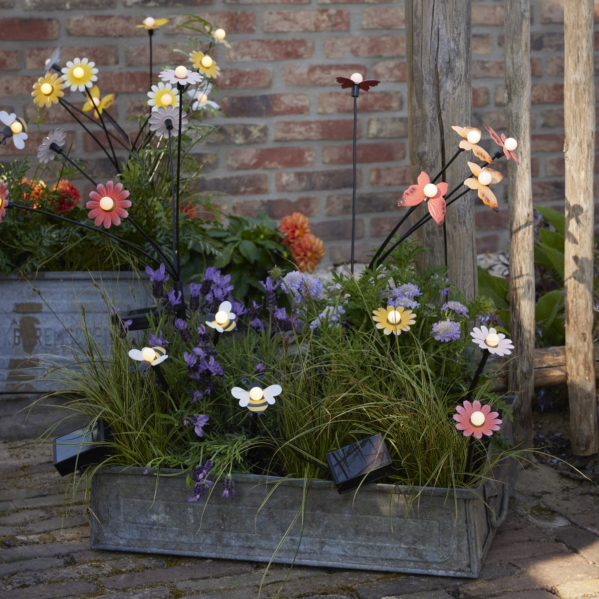 Solar Sunflower Planter Lights on Iron Stake