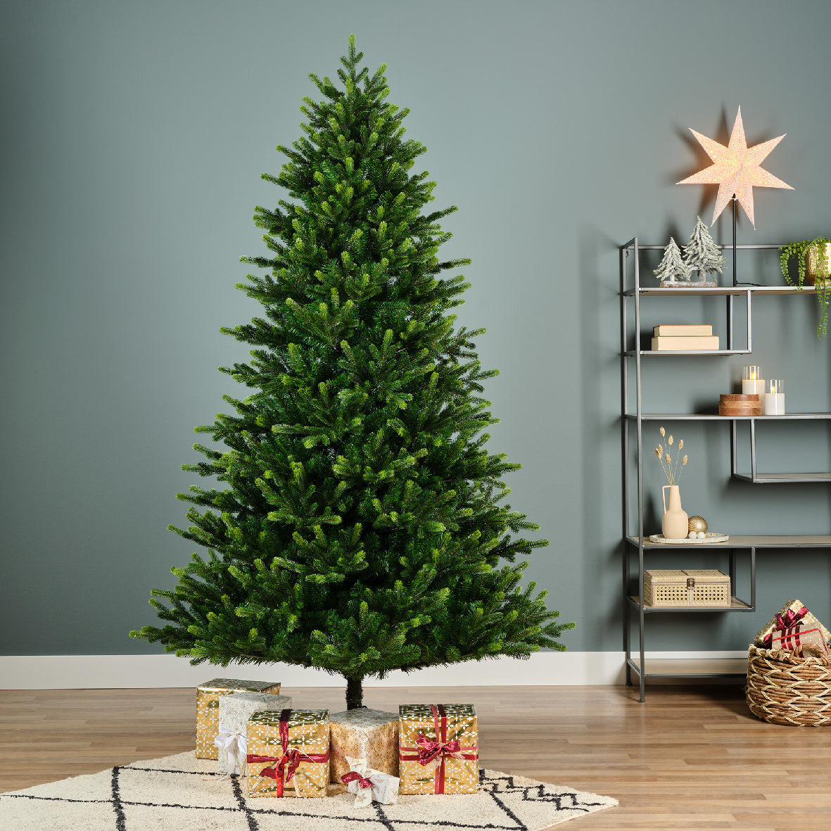 Everlands Sunpeaks Fir Artificial Christmas Tree 210cm 7ft