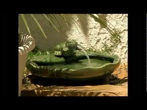 Smart Garden Ceramic Frog Solar Powered Water Fountain / Feature