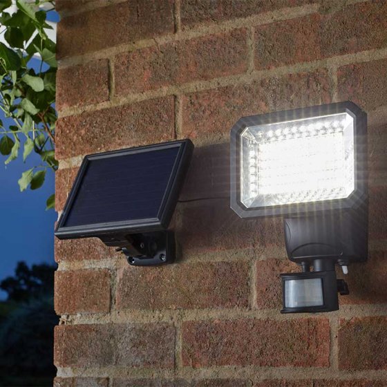 Super Bright Solar Powered Millennium Motion Sensor Floodlight