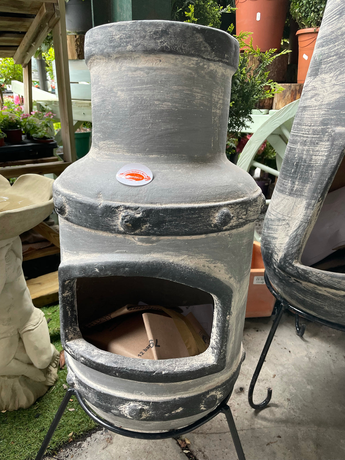 Gardeco Mexican Botones Chimenea Grey, including lid and stand