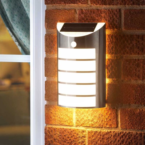 PIR Solar Powered Welcome Light - Warm White 100L
