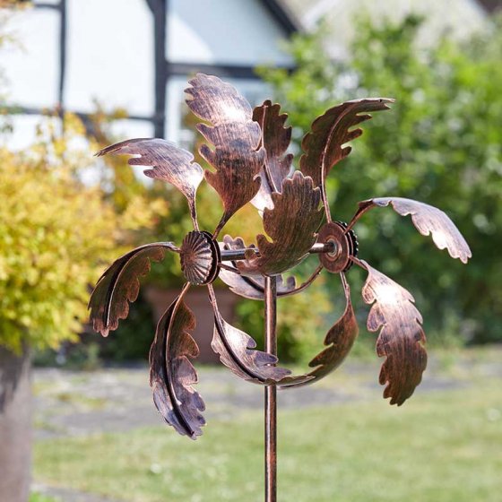 Classic Windspinner Oak Leaf Wind Spinner